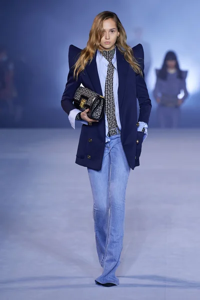 Look 104